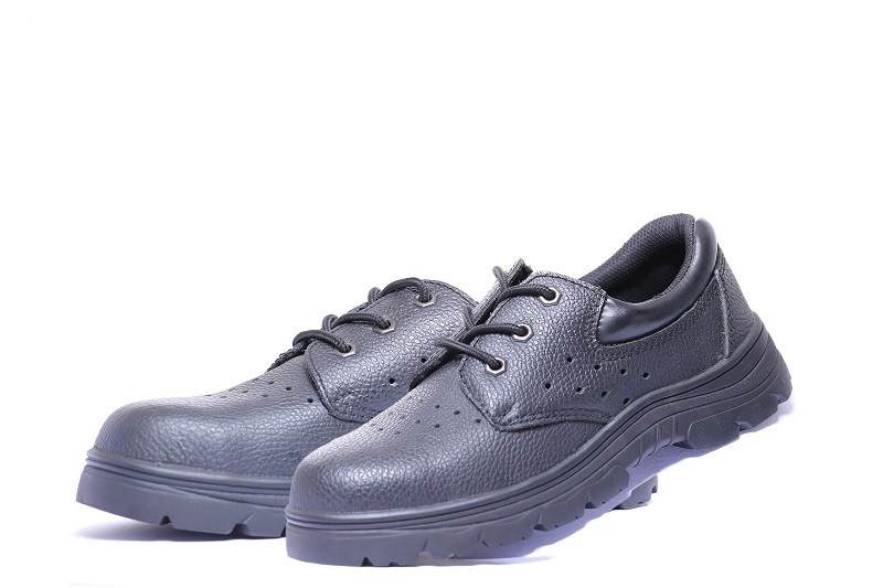 Breathable Safety Shoes (with Holes) Breathable Safety Shoes (with Holes)